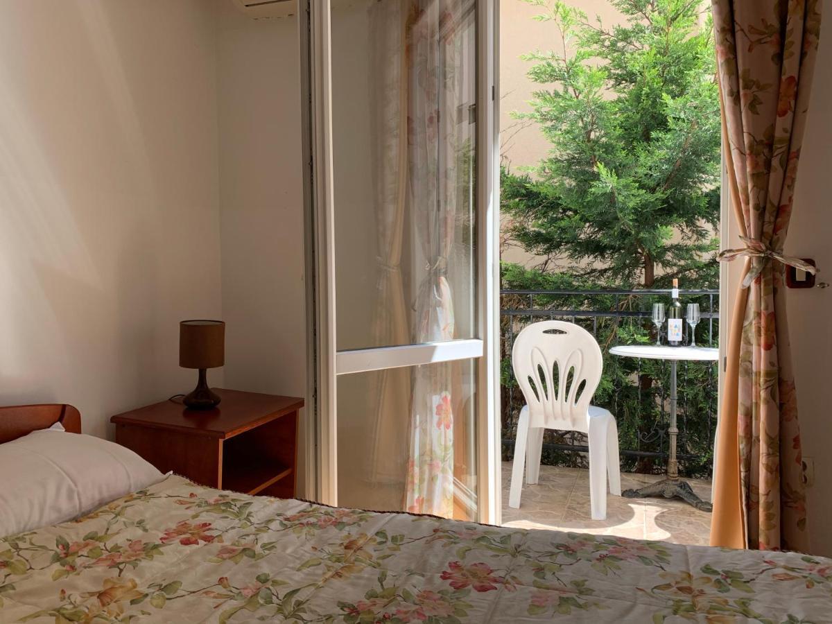 Apartamento The Four Fish Petrovac Exterior foto