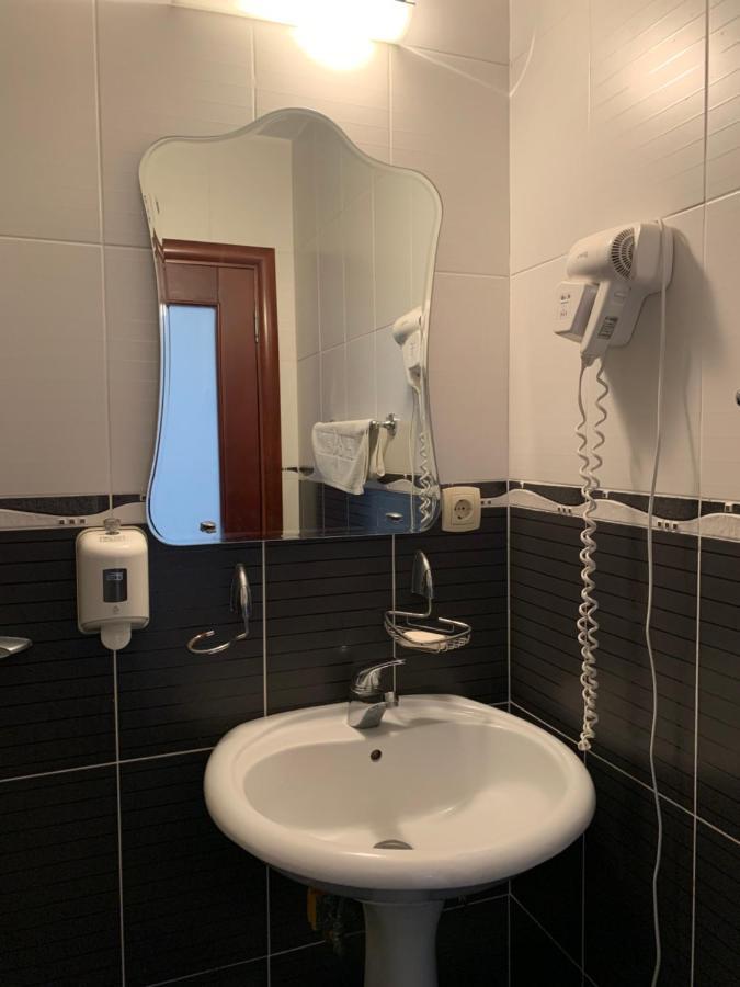 Apartamento The Four Fish Petrovac Exterior foto