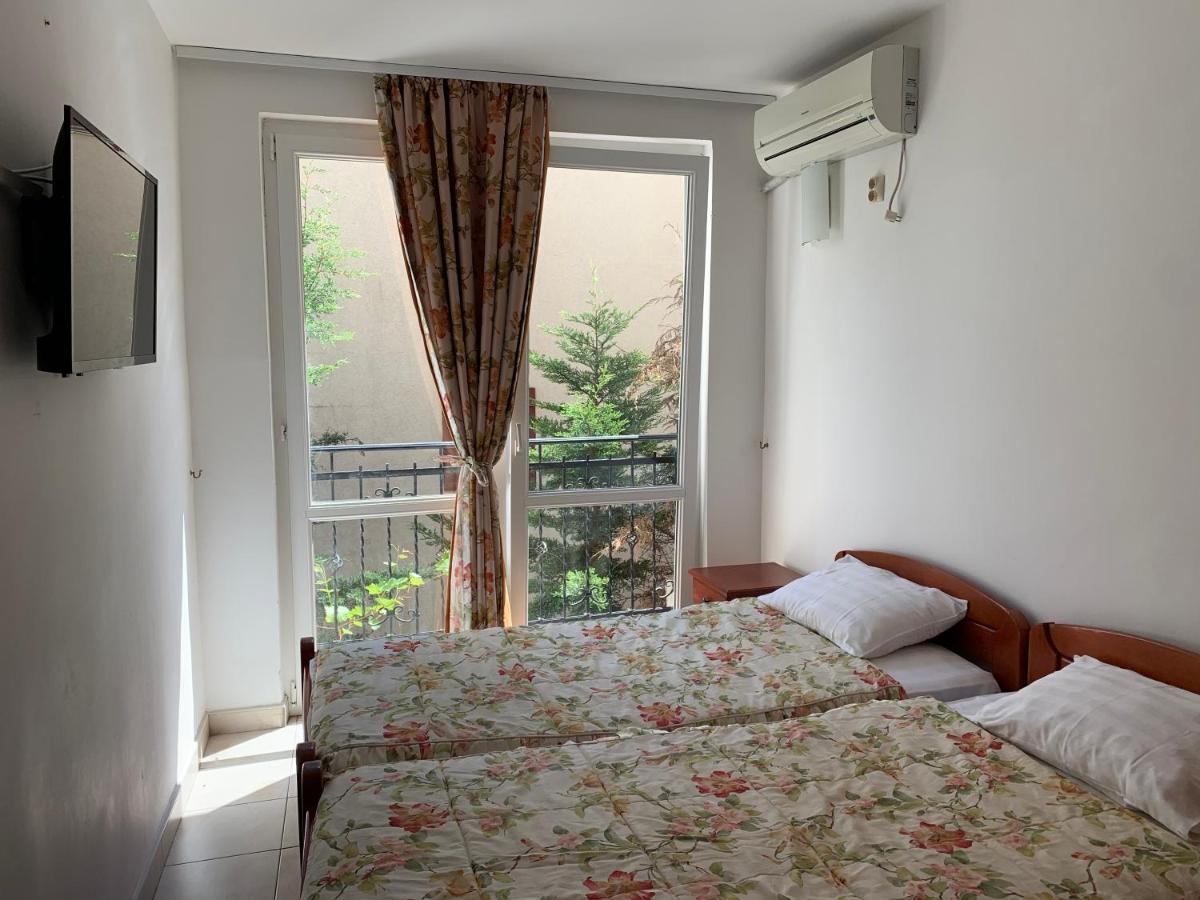 Apartamento The Four Fish Petrovac Exterior foto