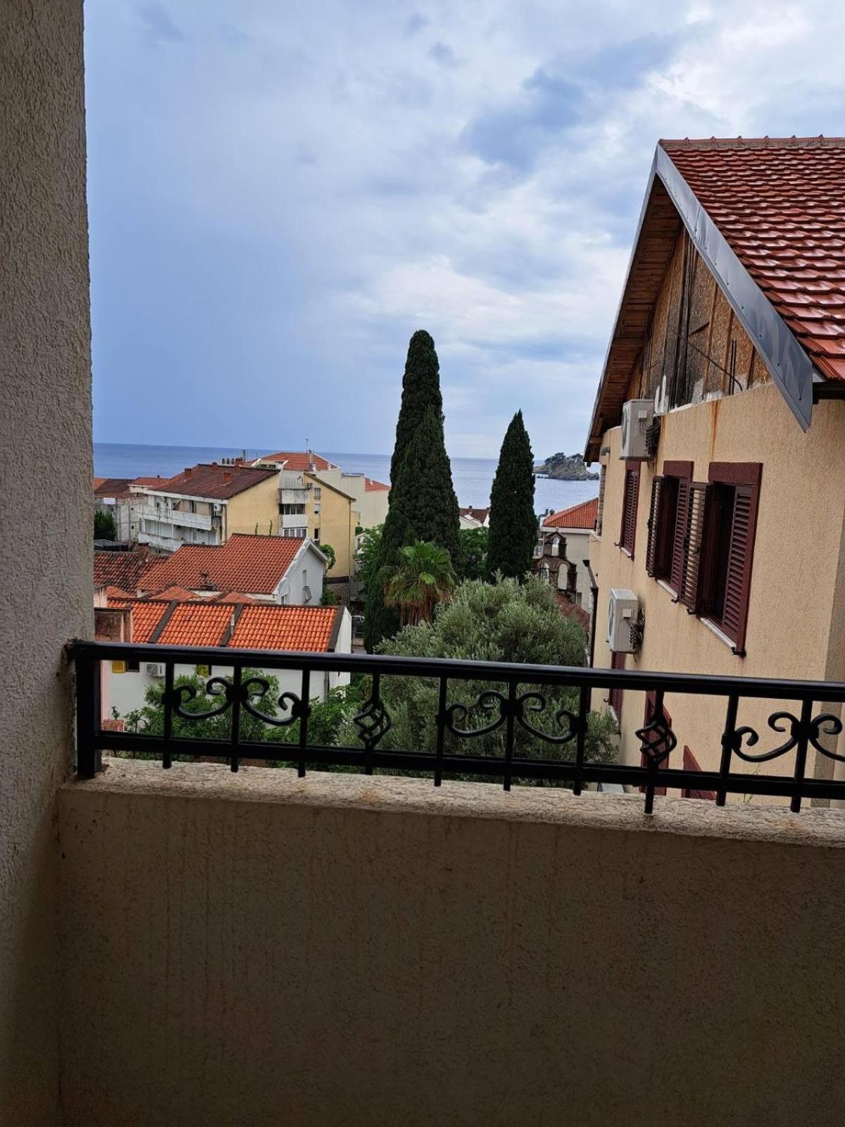 Apartamento The Four Fish Petrovac Exterior foto